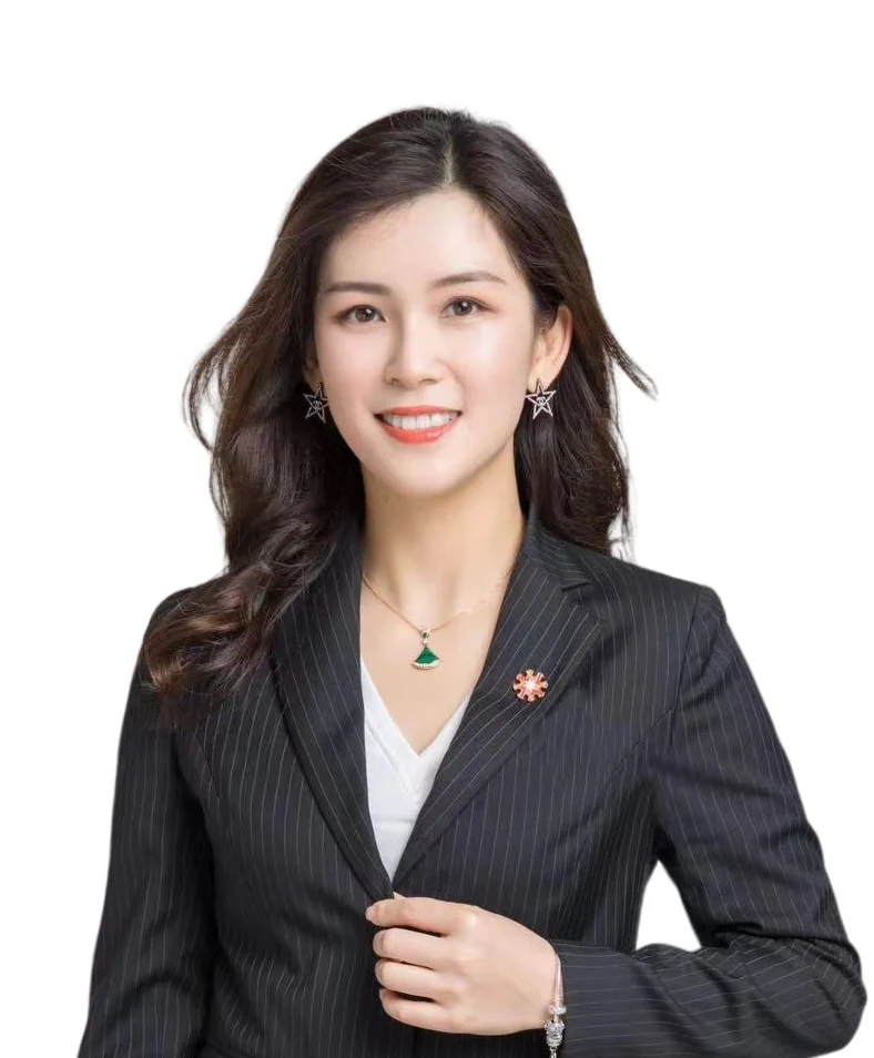 Julia Zhu 肖像